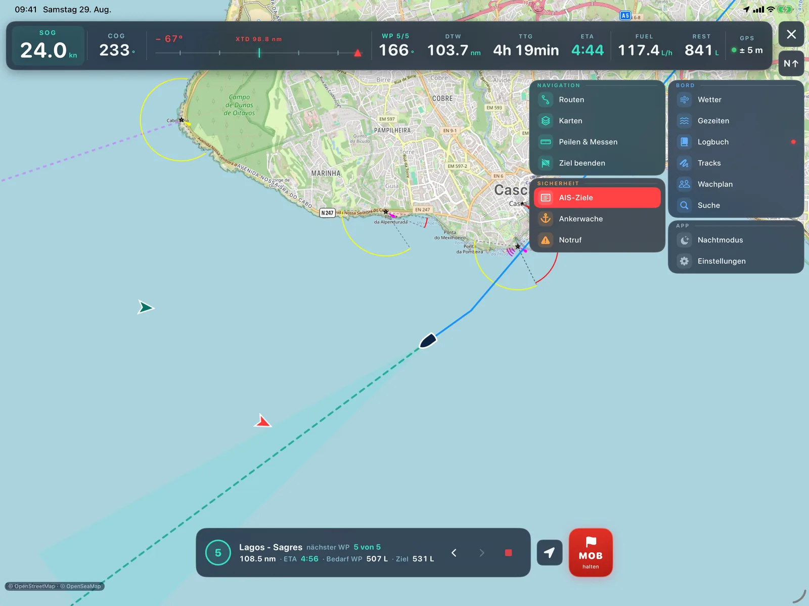 YachtNav-App: Kurskarte mit laufender Navigation vor Cascais